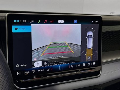 New 2026 Volkswagen Tiguan SE R-Line AWD/4WD image 16