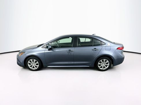 Used 2025 Toyota Corolla LE FWD image 4