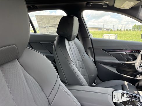 New 2027 BMW 530i xDrive w/ M Sport Package AWD/4WD image 21
