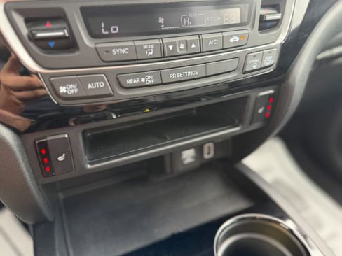 Used 2020 Honda Ridgeline RTL-E image 24