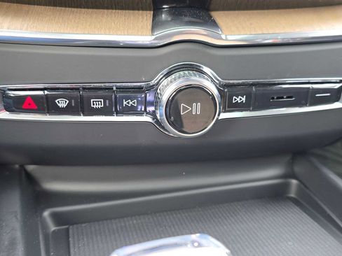 Used 2026 Volvo XC60 B5 Plus w/ Protection Package Premier AWD/4WD image 29