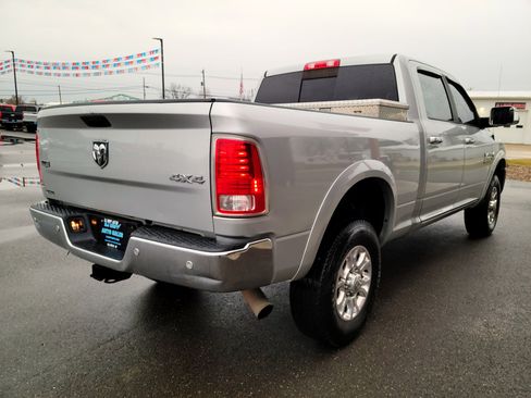 Used 2018 RAM 2500 Laramie image 4