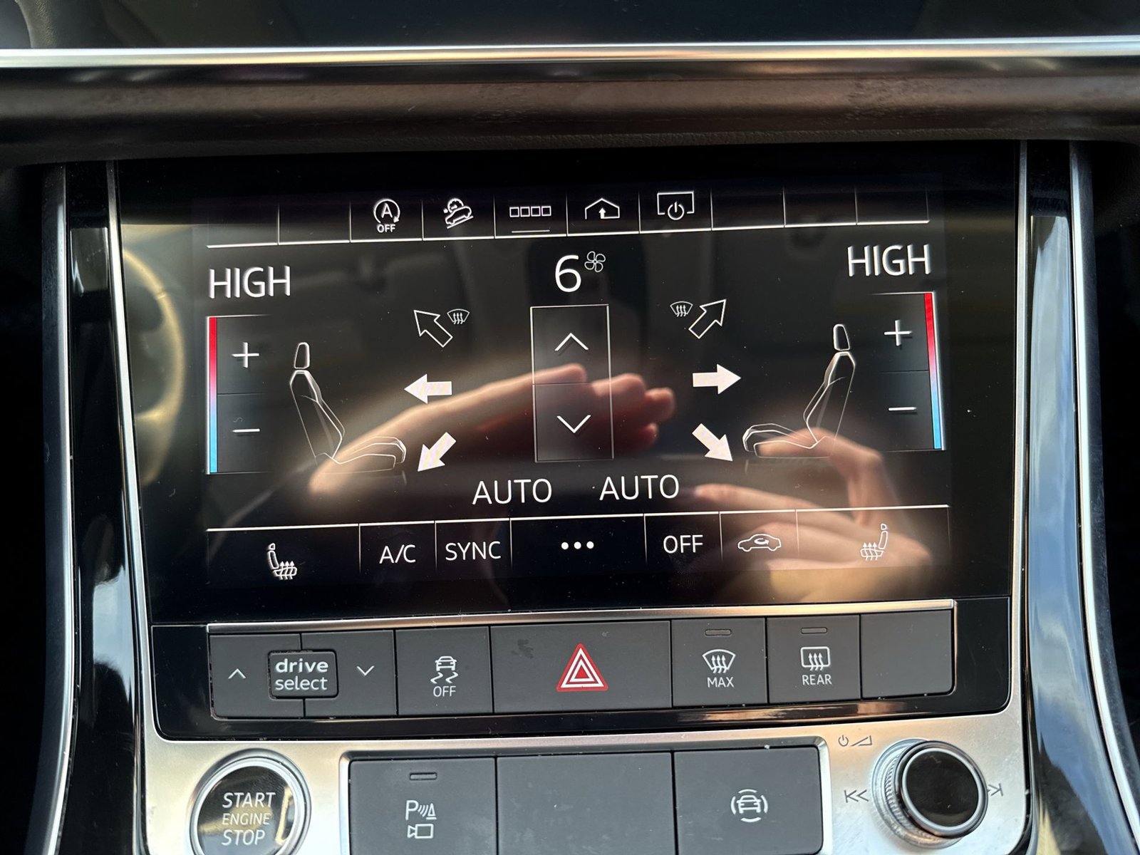 Used 2023 Audi Q8 Premium w/ Convenience Package AWD/4WD image 21