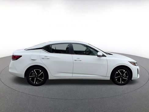 Used 2025 Nissan Sentra SV image 16