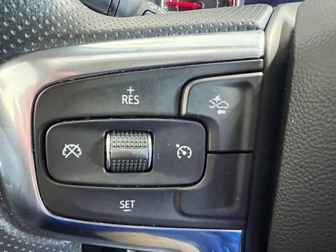 Used 2025 Chevrolet Blazer LT AWD/4WD image 17