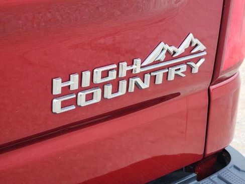 Used 2023 Chevrolet Silverado 1500 High Country w/ Technology Package AWD/4WD image 12