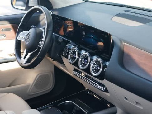 Certified 2023 Mercedes-Benz GLA 250 4MATIC w/ Premium Package image 23