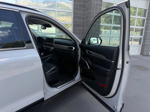 Used 2021 Kia Telluride SX w/ SX Prestige Package AWD/4WD image 45
