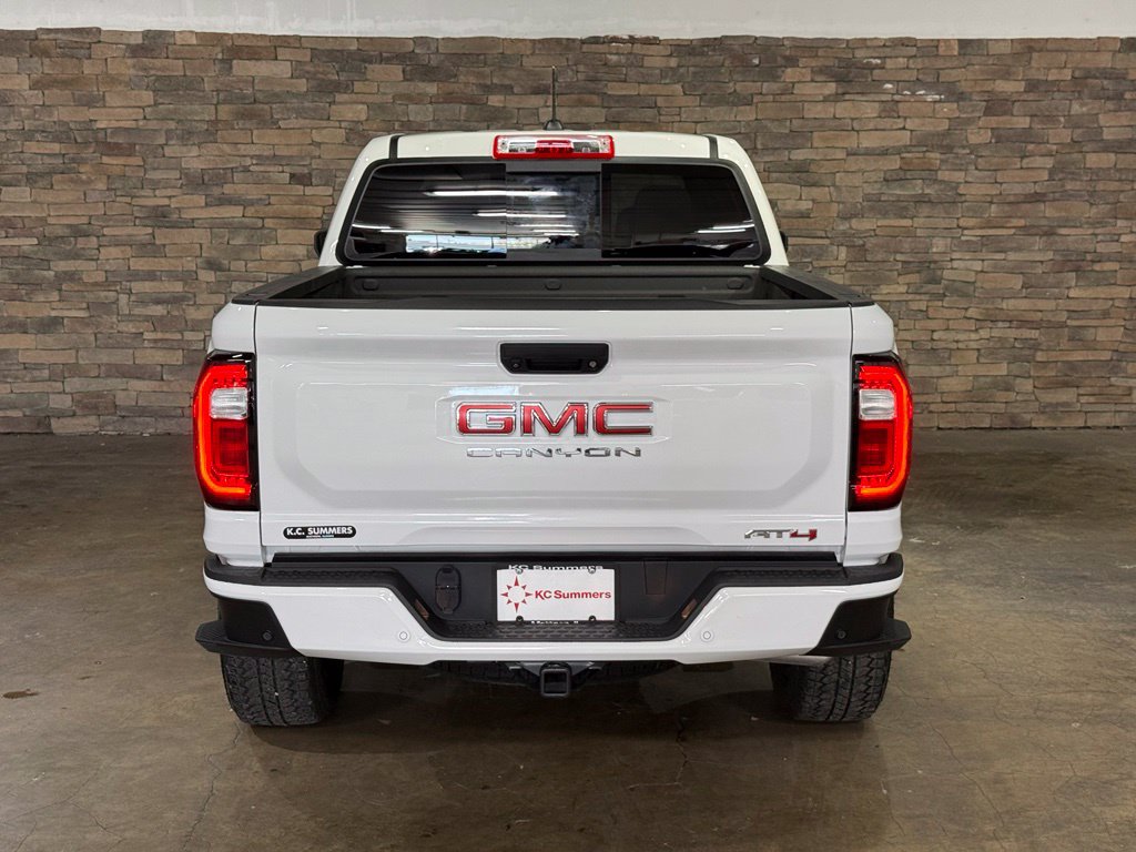 Used 2024 GMC Canyon AT4 w/ AT4 Premium Package AWD/4WD image 6