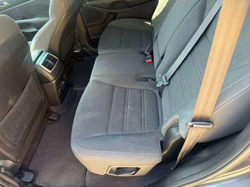 Used 2016 Kia Sorento LX w/ LX Convenience Package image 16