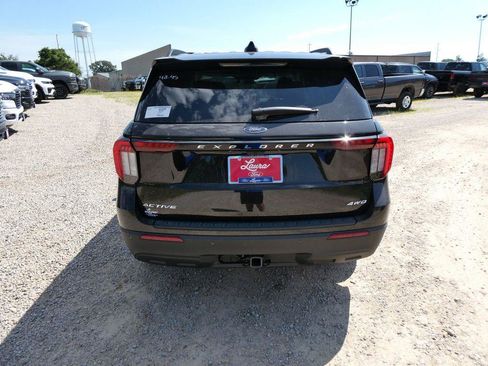 New 2026 Ford Explorer Active AWD/4WD image 7