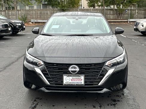 New 2025 Nissan Sentra SV image 2