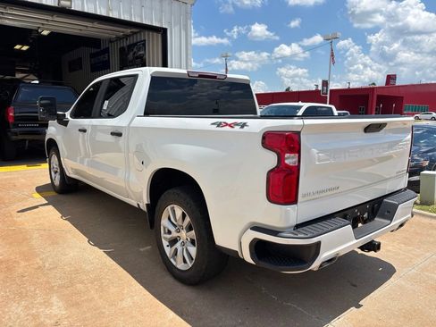 Used 2021 Chevrolet Silverado 1500 Custom w/ Custom Max Trailering Package AWD/4WD image 8