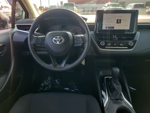 Used 2024 Toyota Corolla LE FWD image 10