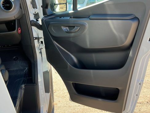 New 2026 Mercedes-Benz Sprinter 2500 image 17