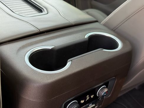 Used 2021 Chevrolet Tahoe Z71 w/ Z71 Signature Package image 30