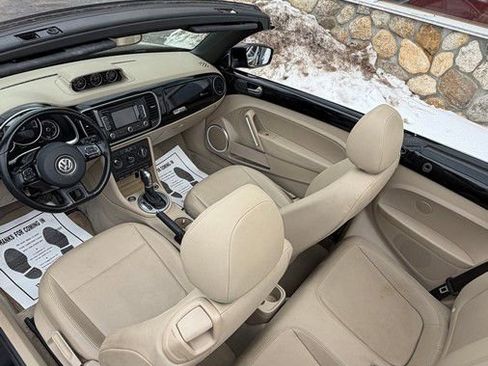 Used 2014 Volkswagen Beetle TDI image 31