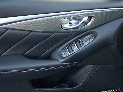 Used 2014 INFINITI Q50 Premium w/ Navigation Package image 18