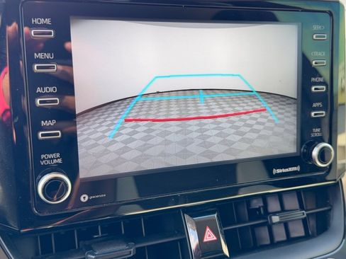 Used 2021 Toyota Corolla LE FWD image 24