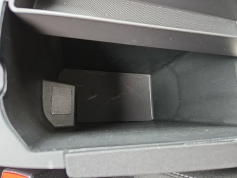 Used 2024 GMC Terrain SLE image 29