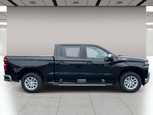 Used 2019 Chevrolet Silverado 1500 LT w/ All-Star Edition AWD/4WD image 2