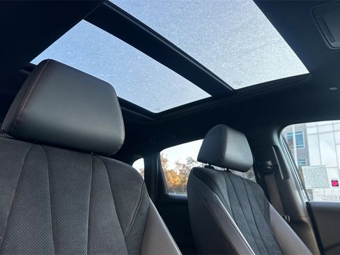 Certified 2025 Acura ADX A-Spec image 18