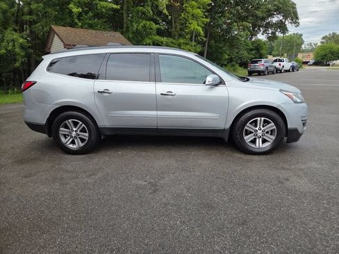 Used 2017 Chevrolet Traverse LT AWD/4WD image 7