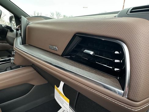 New 2026 Chevrolet Tahoe High Country image 11