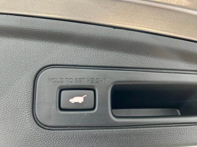 Used 2024 Acura MDX w/ Advance Package AWD/4WD image 19