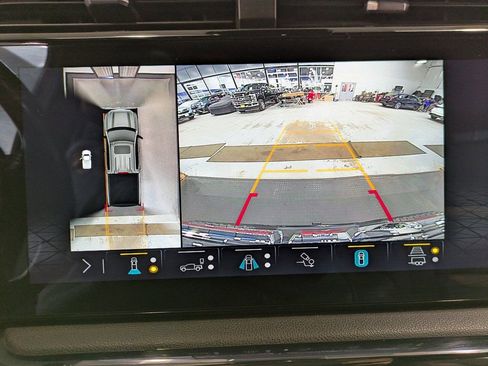 Used 2023 GMC Sierra 1500 AT4 w/ AT4 Preferred Package image 13