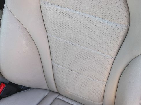 Used 2019 Mercedes-Benz C 300 Sedan image 23
