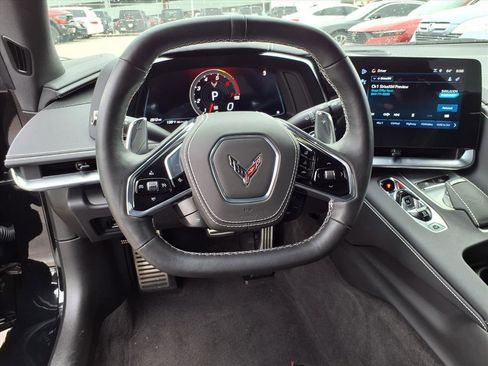 Used 2025 Chevrolet Corvette Stingray Preferred Cpe w/ 2LT image 12