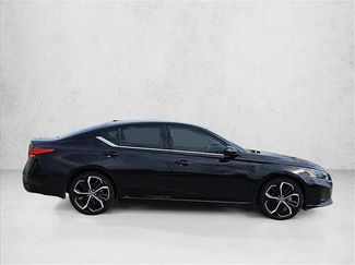 Used 2024 Nissan Altima 2.5 SR w/ SR Premium Package video 4