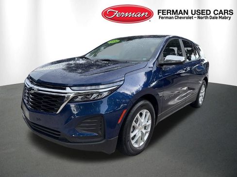 Used 2022 Chevrolet Equinox LS w/ LPO, Chrome Package FWD image 11
