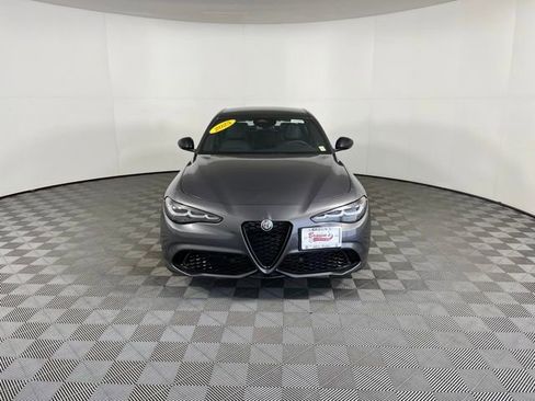 Used 2025 Alfa Romeo Giulia AWD w/ Veloce Package AWD image 2