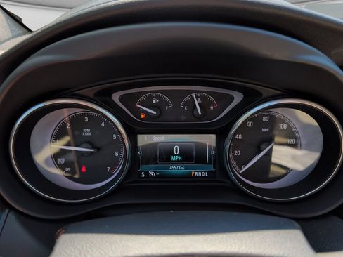 Used 2020 Buick Envision Essence AWD/4WD image 10