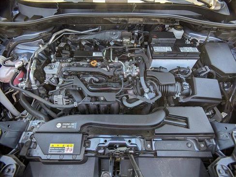 Used 2023 Toyota Corolla Cross XLE AWD/4WD image 21