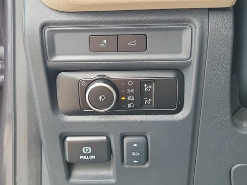 Used 2024 Ford Expedition Limited RWD image 27