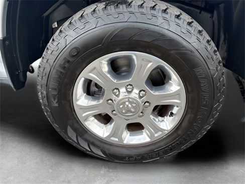 Used 2024 RAM 2500 Big Horn image 12