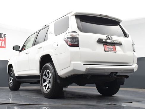 Used 2022 Toyota 4Runner TRD Off-Road Premium image 31