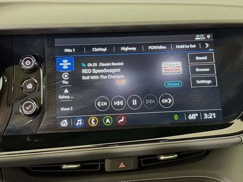 Used 2023 Buick Envision Avenir AWD/4WD image 41
