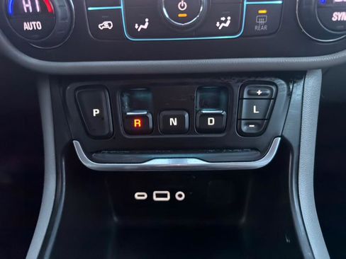 Used 2018 GMC Terrain SLT w/ Infotainment Package II image 24