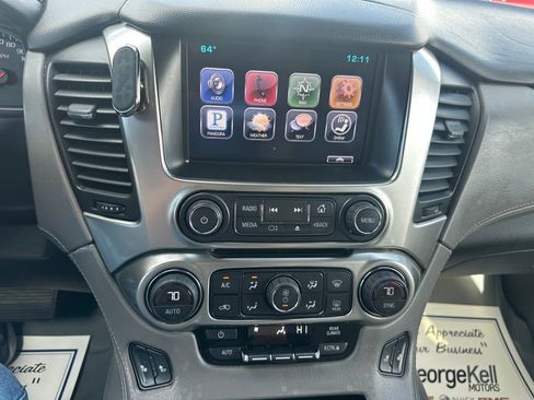 Used 2015 Chevrolet Suburban LT image 8