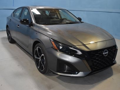 New 2025 Nissan Altima 2.5 SR w/ SR Premium Package