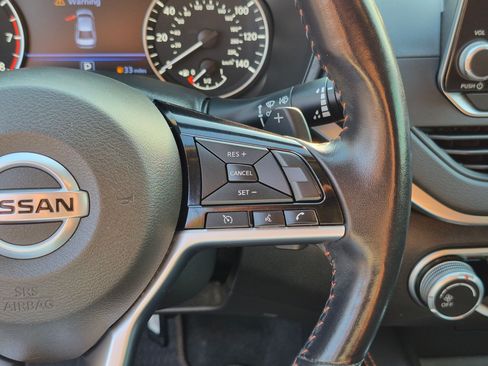 Used 2020 Nissan Altima 2.5 SR FWD image 19