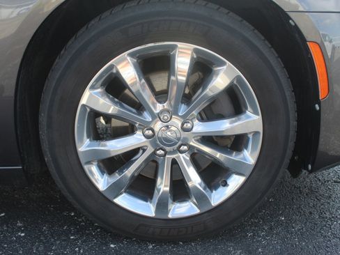 Used 2015 Chrysler 300 Limited w/ 300 Premium Group AWD/4WD image 12