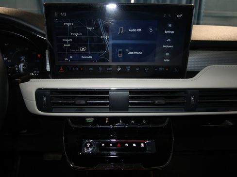 Used 2025 Lincoln Corsair FWD image 16