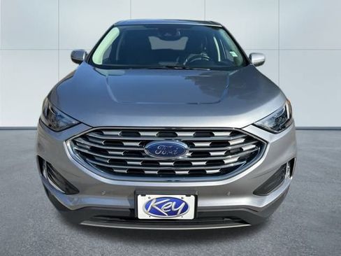 Used 2022 Ford Edge Titanium image 3