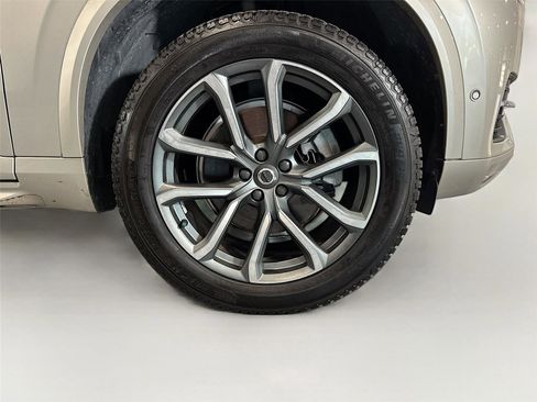 Used 2017 Volvo XC90 T6 Momentum w/ Vision Package AWD/4WD image 35