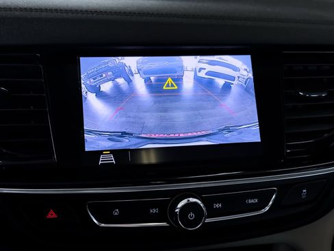 Used 2019 Buick Regal Essence w/ Driver Confidence Package I image 48